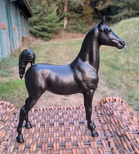 De colección Breyer Modelo Caballo Carrera Especial Cuervo Negro Saddlebred Weanling - 1991 - Imagen 1 de 10