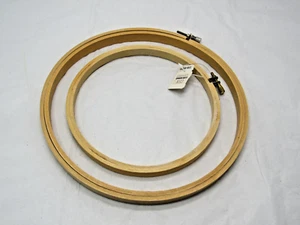 VTG 2 Round Wooden Embroidery Hoops Cross Stitch Needlework 8" and 6" NOS Taiwan - Picture 1 of 5