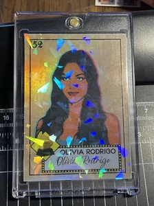 1/1 Holo Cracked Ice Olivia Rodrigo Trading Card By MPRINTS - Picture 1 of 3