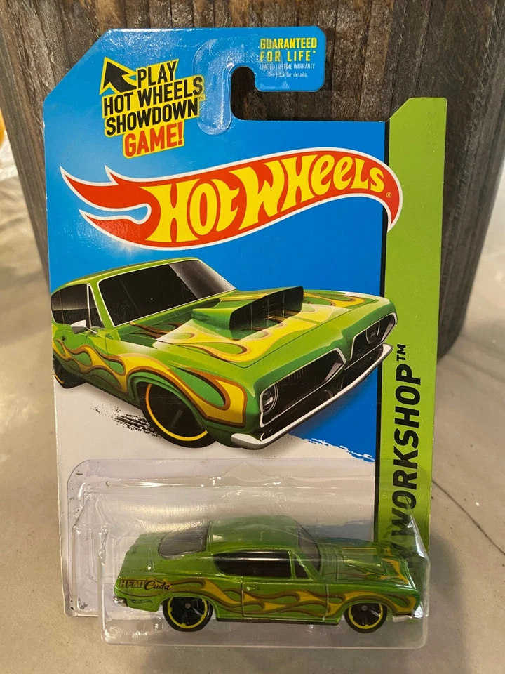 2015 Hot Wheels #213 HW Workshop-Heat Fleet '68 HEMI BARRACUDA Variazione Verde - Immagine 1 di 1
