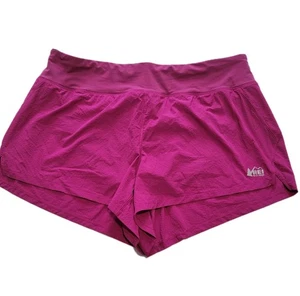 REI Coop Swiftland Run Corto Donna XL Corsa 3 Pollici Cosmic Magenta Tasche - Foto 1 di 18