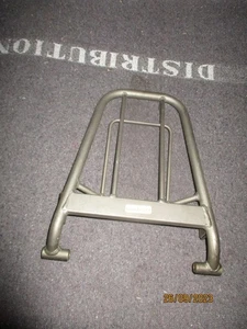 porte bagage neuf , d'origine pour YAMAHA CW 50 BOOSTER BW'S réf 3WV-F4842-00-P1 - Imagen 1 de 6