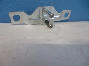 8P4827507 Barre di chiusura portellone originale VAG AUDI VW SEAT SKODA (HKS26) - Foto 1 di 3