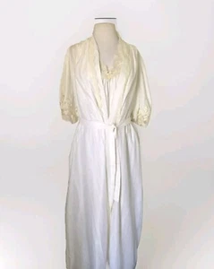 Conjunto Peignoir Miss Dior Vintage Nuevo con Etiquetas - Bata y Camisón Christian Dior Mediano - Imagen 1 de 13