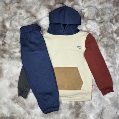 Levi 长袖连帽衫和慢跑 2 件套海军蓝 4 码小男孩全新带标签 — 第 1/4 张图片