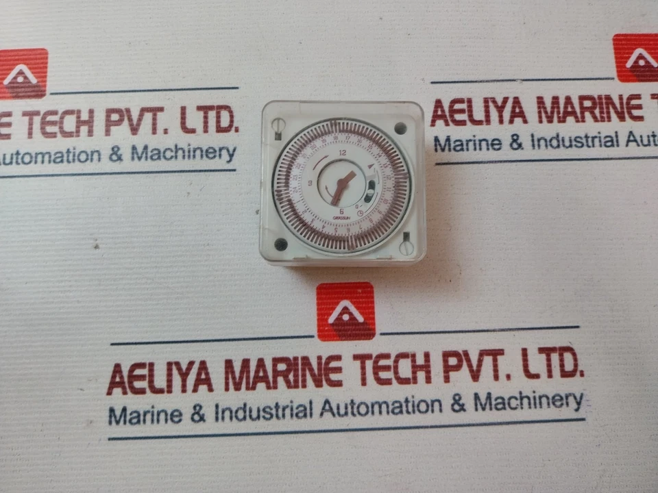 GRASSLIN MIL72E/1STUZH-L Timer Switch 110-120V AC 60Hz 01.79.0003.1 - Image 1 of 4