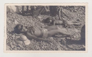 Pretty Attractive Young Woman Beach Bikini Swimsuit Female Snapshot Old Photo - Picture 1 of 1