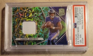 2019 PANINI SPECTRA LAMAR JACKSON Mi-37   MAX IMPACT 04/25 NEON GREEN PSA 8.5🔥
