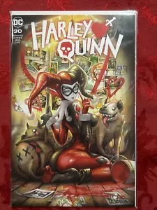 Harley Quinn #30 RACHTA LIN exklusives Handelskleid Variante - Bild 1 von 6