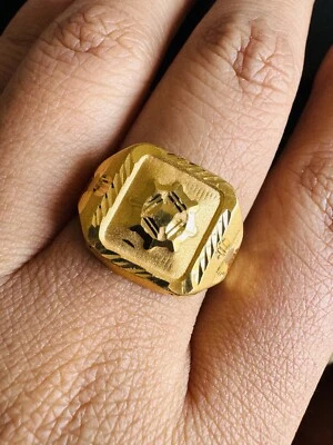 22K 22 Carat 916 Saudi Dubai UAE Real Gold Unique Style Ring Fits 11/11.5” 4.9g - Image 1 of 4