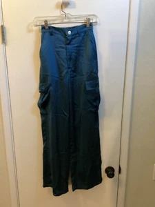 Juniors "GLC" satin feel, dark teal, elastic waist cargo slacks. Size 3 - Picture 1 of 2