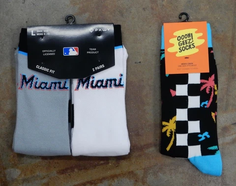 Miami Marlins 3 Pack Gift Socks Large Fits Men Size 6-12 Home Away 90's Board Cover