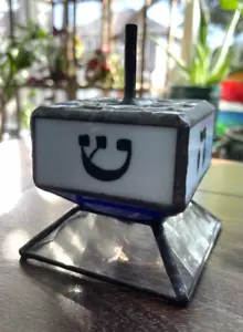 Vintage Handmade Stained Glass Art Dreidel w/ Stand Hanukkah Jewish BEAUTIFUL - Picture 1 of 6