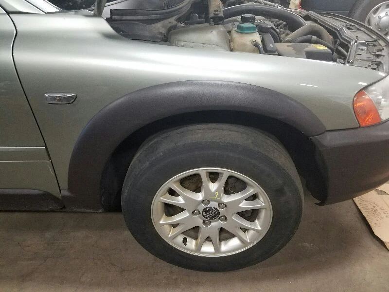 Estação de para-lama direita do passageiro Wgn Xc compatível com 01-06 VOLVO 70 SERIES 291492 - Imagem 1 de 4