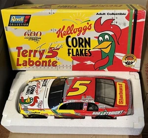1998 Terry Labonte Kelloggs Corn Flakes Starburst Revell 1:18 scale car - Picture 1 of 2