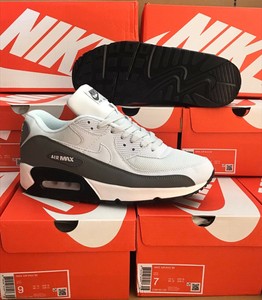 nike trainers size 10 mens