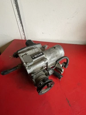 Cuerpo del acelerador de inyección de combustible Lexus GS300 IS300 1998-2000 22030-46150 OEM JDM Foto 1 de 4