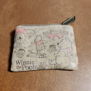 Disney Loungefly Winnie the Pooh Zipper Pouch / Wallet 4.5 x 3.5 inch - Picture 1 of 14