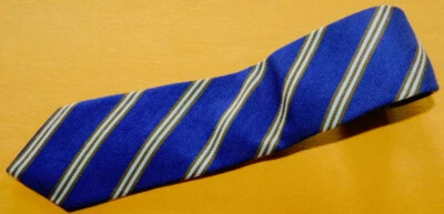 J. ЭКИПАЖ СДЕЛАНО В США СИНИЙ/БЕЛЫЙ/БЕЖЕВЫЙ В ПОЛОСКУ ШЕРСТИ/ШЕЛКА ТОНКИЙ ГАЛСТУК - ГАЛСТУКИ - Изображение 1 из 3