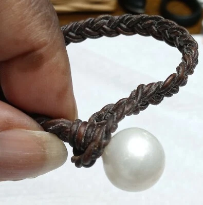 Muñequeras de cuero trenzado perlado con lazo para hombre (BR-M091) Foto 1 de 4