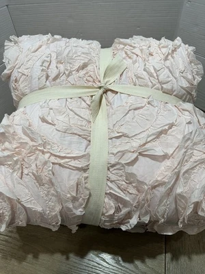 Pottery Barn Kids Monique Lhuillier Rosette Quilt  Queen Blush - Image 1 of 3