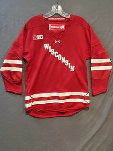 Wisconsin Badgers Jersey Youth XL Red White NCAA Hockey Shirt Under Armour - Picture 1 of 11