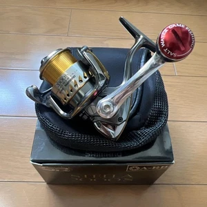 Shimano 04 Stella 2000S Spinning Fishing Reel with box F/S - Picture 1 of 16