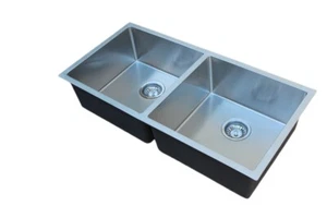 304 Handmade Stainless Steel Kitchen Sink Double Bowls (90cmx45cm) - Picture 1 of 5