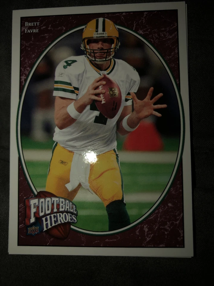 2008 Upper Deck Heroes Football Card #6 Brett Favre - Image 1 of 1