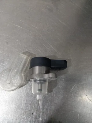 Regulador de presión Mercedes Benz 0281002241 - Image 1 of 4