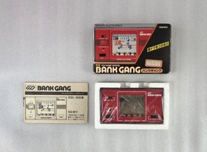 Bandai Bank Gang LCD Portátil Vintage Juego Electrónico Japón Nuevo Sin Usar - Imagen 1 de 2