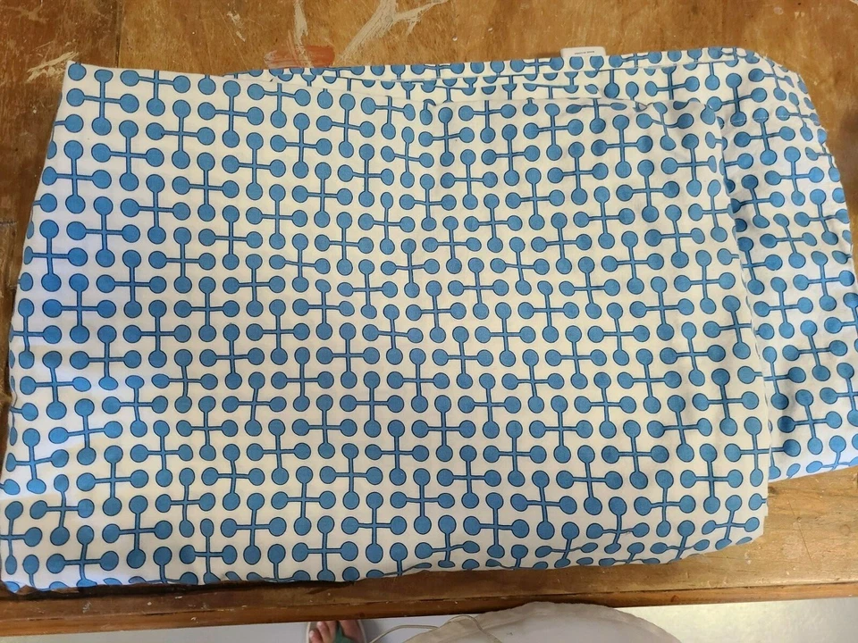 Sábana plana doble Happy Chic de Jonathan Adler "Blue Jacks" Foto 1 de 4