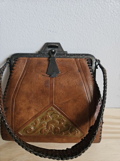 Leather 1920s Decade Vintage Bags, Handbags & Cases for sale