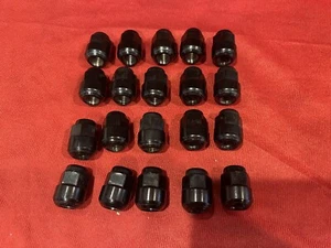 🔥20 GENUINE JDM HONDA CIVIC ACCORD CR-V BLACK WHEEL LUG NUTS 90304-TLA-A11 🔥 - Picture 1 of 6