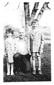 VATER MIT TOCHTER & SOHN, FULLERTON, PA, 1930er Jahre. Vintage 4,5" x 2,7" FOTO #11 - Bild 1 von 2