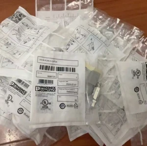 1pcs Phoenix Contact 1656725 RJ45 connector VS-08-RJ45-5-Q/IP20 - Picture 1 of 2