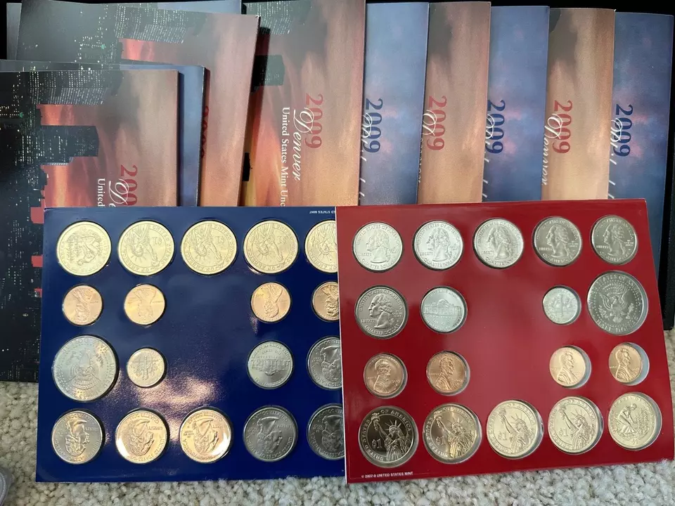 6 Set LOT 2009 P & D Uncirculated US Mint Sets - Original Mint Packaging - Image 1 of 1