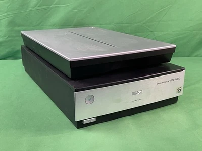 Epson Perfection V700 Photo J221A Flatbed Scanner - Image 1 of 4