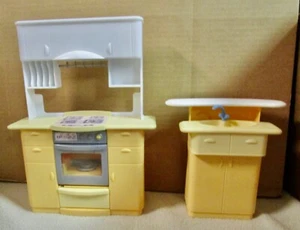 Vintage Mattel Barbie Kitchen Stove & Sink Set (J) - Picture 1 of 5