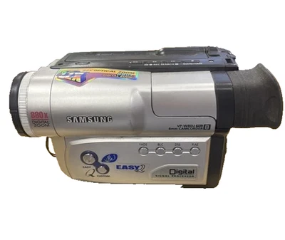 Samsung VP-W70U Camcorder 880x Zoom Analogue 8mm Video Camera - Image 1 of 4