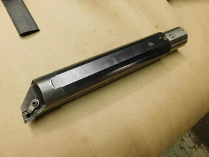 Kennametal 1-3/4" x 11" Coolant Thru Boring Bar A28-MCLNR4 CNMG 43 Insert - Picture 1 of 4