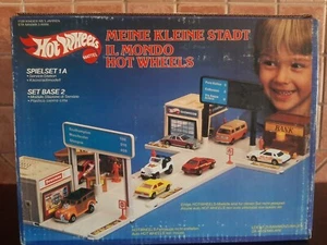 VINTAGE 1981 HOT WHEELS USA BUILDER SET 5360 MATTEL Playset NUOVO SIGILLATO 80s - Foto 1 di 6