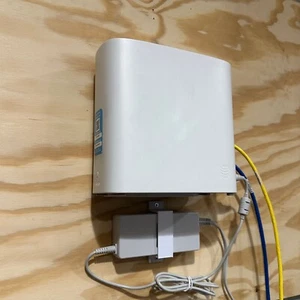 Arris / AT&T BGW-320 Internet Modem Gateway Wall Mount - Picture 1 of 2