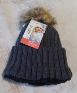 New Tru Fit Womens Cable Knit Hat Winter Knit Cap Tassle Adult - Picture 1 of 3