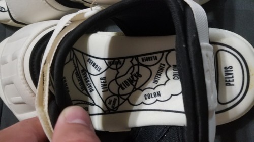 Sandalo Adidas Adilette 2.0 HU Human Race Pharrell Off bianco taglia 7 GZ1891