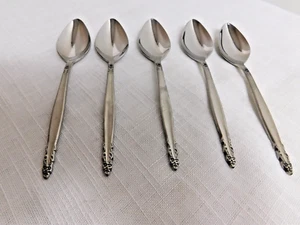 J6 - International Stainless Deluxe Flatware Inspiration Soup Spoons Lot of 5 - Picture 1 of 6