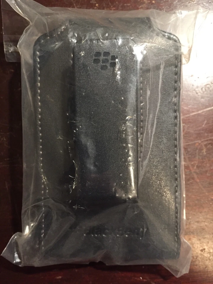 Blackberry 9630 Funda con Funda Giratoria Negra (Nueva y Embalada) Foto 1 de 2