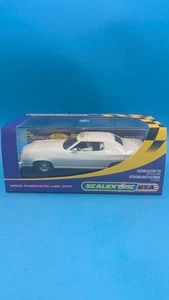Scalextric C2697 Ford Gran Torino bianco liscio - Foto 1 di 5