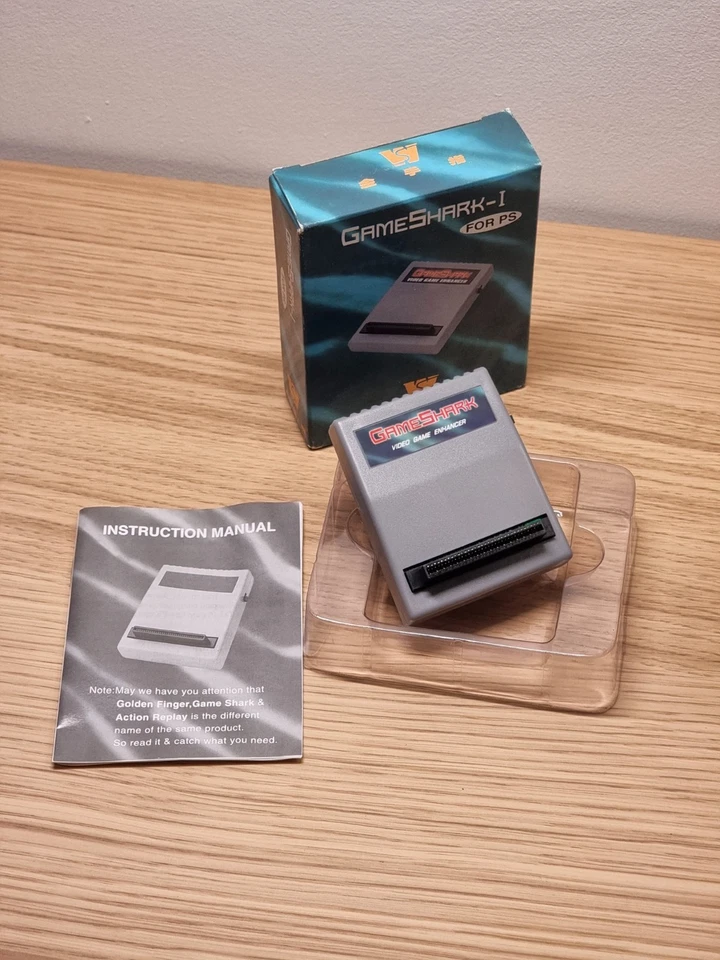 Gameshark Action replay cheat Per Playstation 1 PS1 SCPH-1000-3000-5000-7000  - Immagine 1 di 4