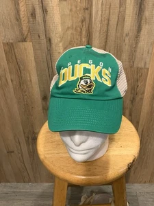 NWOT Oregon Ducks New Green Fan Favorite Adjustable Strapback Cap Mesh Back - Picture 1 of 6